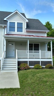 Exterior, Facade, American Craftsman
