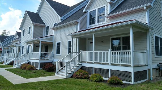 Exterior, Facade, Queen Anne Victorian
