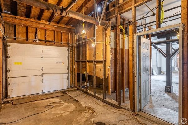 Garage, Interior, Wooden Beams, Wooden Ceilings
