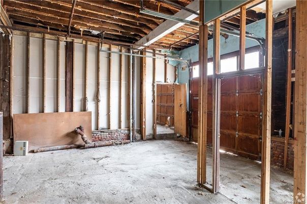 Interior, Wooden Beams