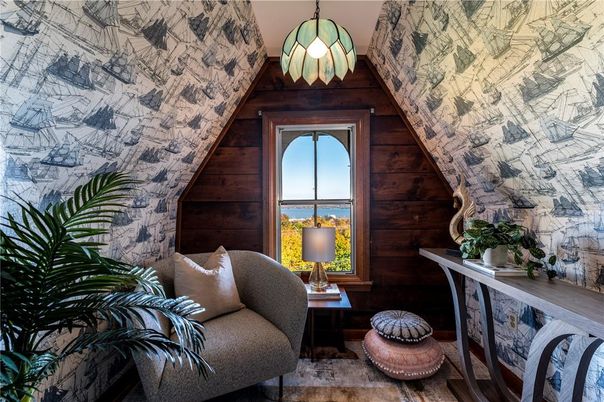 Interior, Pendant Lights, Wooden Walls