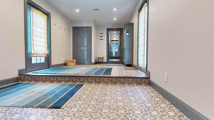 Interior, Recessed Lighting