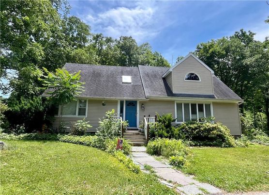 Exterior, Facade, Cape Cod