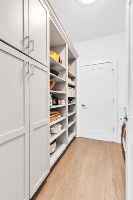 Interior, Walk-in Closets, Wood Texture Flooring