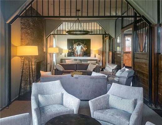 Interior, Living room, Pendant Lights