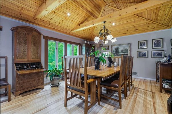 Chandelier, Dining room, Interior, Recessed Lighting, Wooden Beams, Wooden Ceilings, Wood Texture Flooring