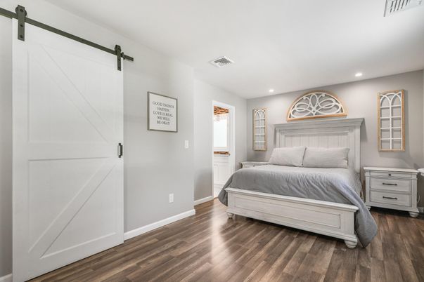 Bedroom, Interior, Recessed Lighting, Wood Texture Flooring