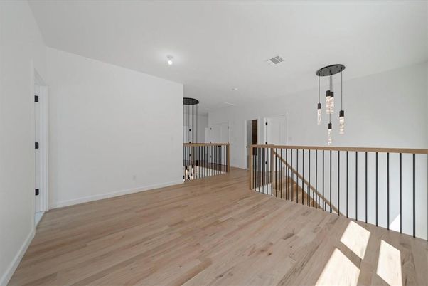 Interior, Pendant Lights, Wood Texture Flooring
