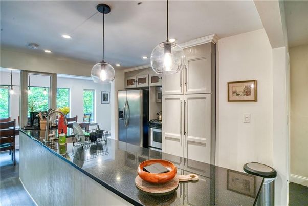 Dining room, Interior, Kitchen, Pendant Lights, Recessed Lighting, Wood Texture Flooring