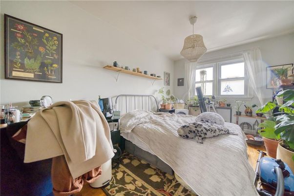 Bedroom, Interior, Pendant Lights, Wood Texture Flooring