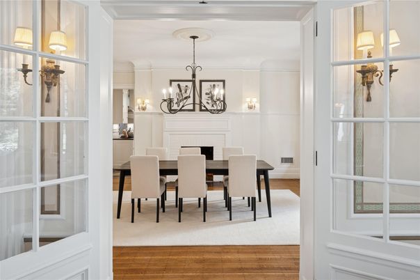 Chandelier, Dining room, Fireplace, Interior, Pendant Lights, Wood Texture Flooring