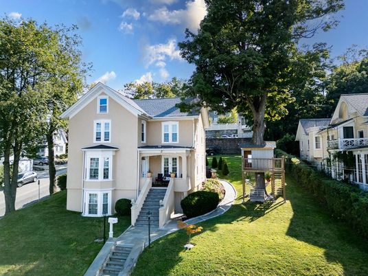 Backyard, Exterior, Facade, French Provincial