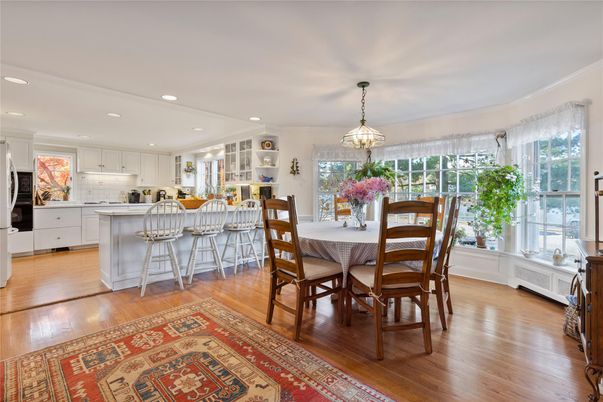 Dining room, Interior, Kitchen, Pendant Lights, Recessed Lighting, Wood Texture Flooring