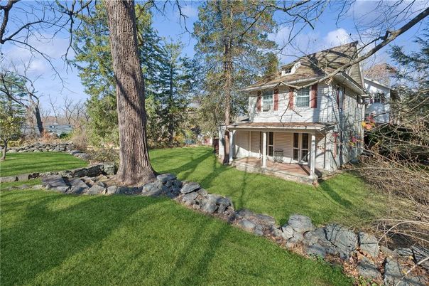 Backyard, Exterior, Facade, Queen Anne Victorian