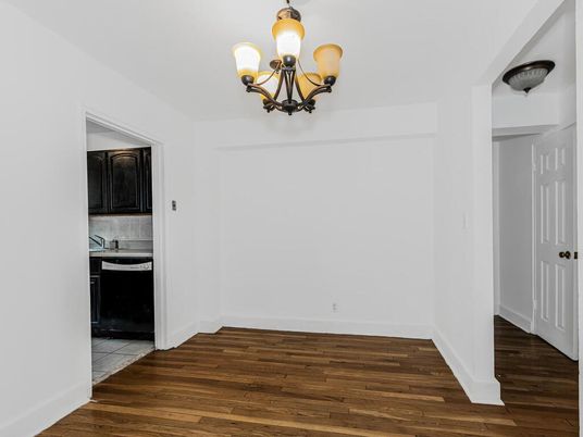 Chandelier, Empty room, Interior, Wood Texture Flooring