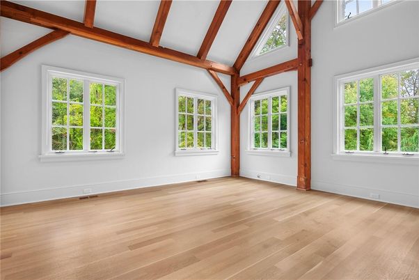 Empty room, Interior, Wooden Beams, Wood Texture Flooring