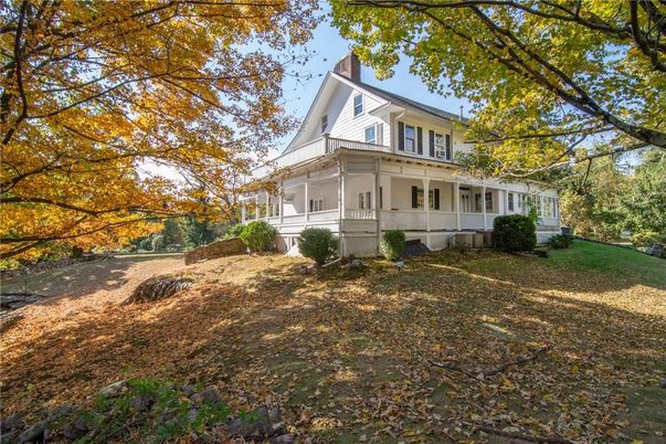 Backyard, Exterior, Facade, Farmhouse