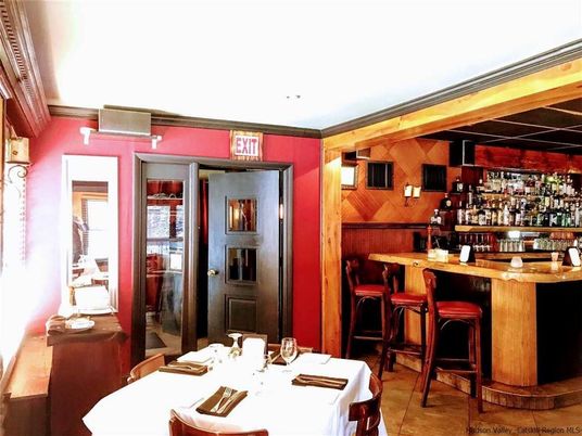 Dining room, Interior