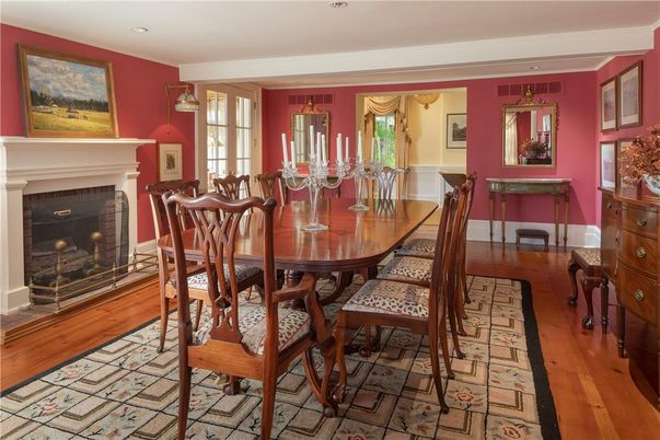 Dining room, Fireplace, Interior, Recessed Lighting, Wood Texture Flooring