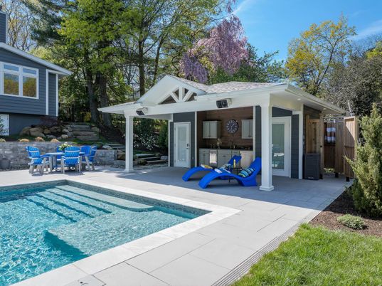 Exterior, Pool