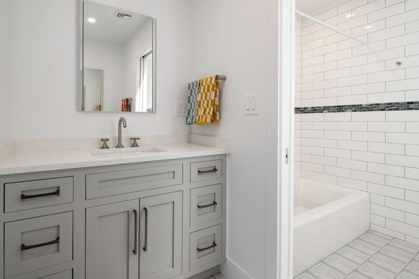 Bathroom, Interior, Recessed Lighting