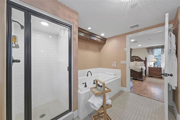 Bathroom, Bedroom, Glass Shower, Interior, Recessed Lighting