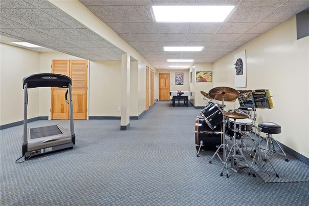 Fitness Equipment, Interior, Recessed Lighting