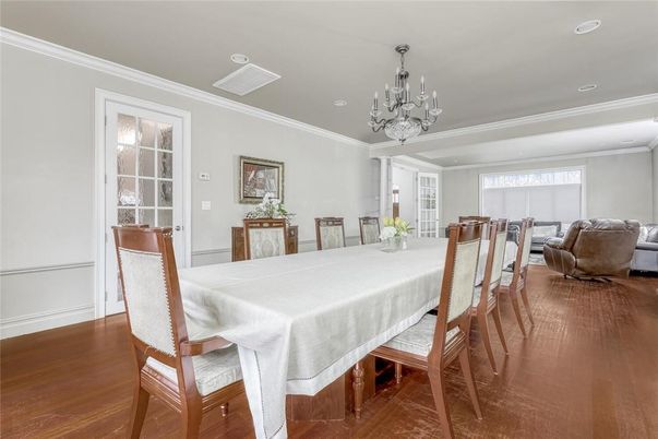 Chandelier, Dining room, Interior, Recessed Lighting, Wood Texture Flooring