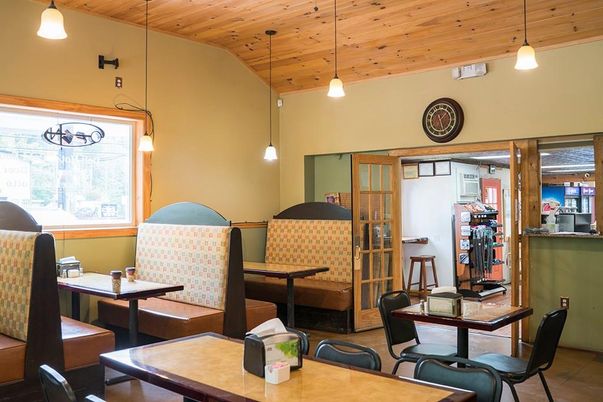 Dining room, Interior, Pendant Lights, Wooden Ceilings