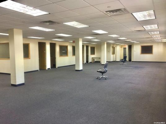 Fitness Equipment, Interior, Recessed Lighting