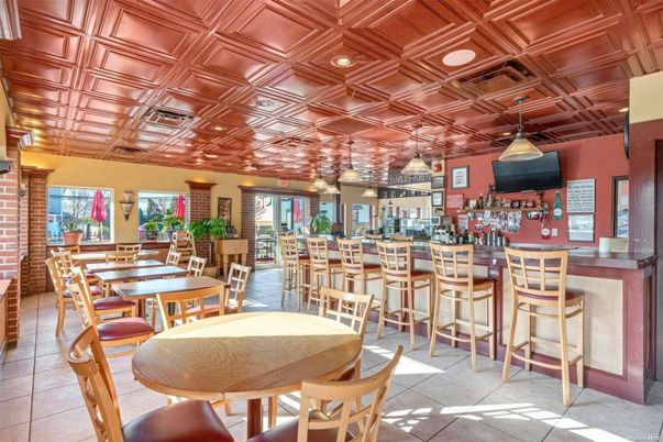 Dining room, Interior, Pendant Lights, Recessed Lighting