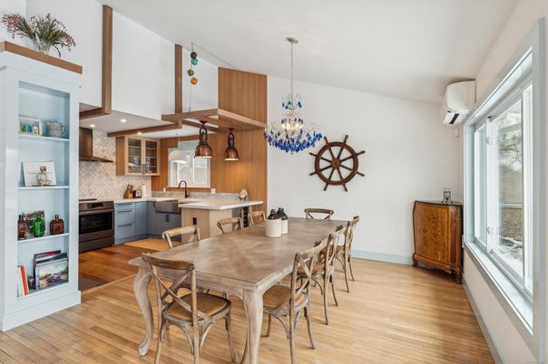Chandelier, Dining room, Interior, Kitchen, Pendant Lights, Recessed Lighting, Wooden Beams, Wood Texture Flooring