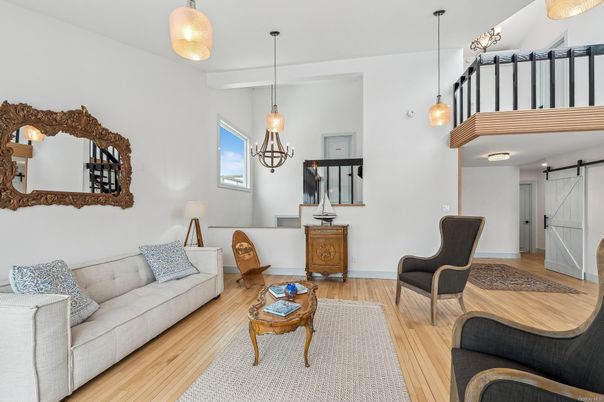 Interior, Living room, Pendant Lights, Wood Texture Flooring