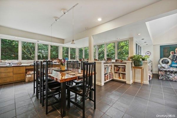 Dining room, Interior, Pendant Lights, Recessed Lighting