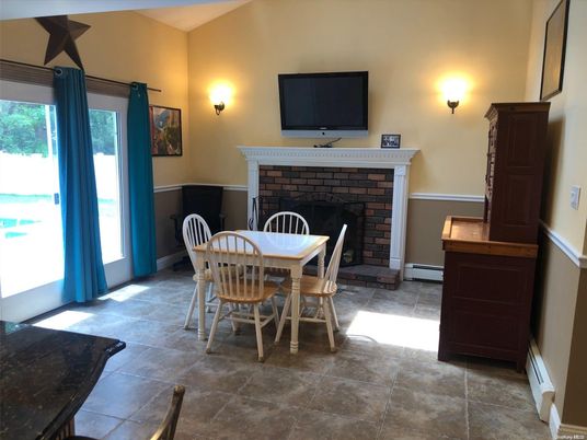 Dining room, Fireplace, Interior