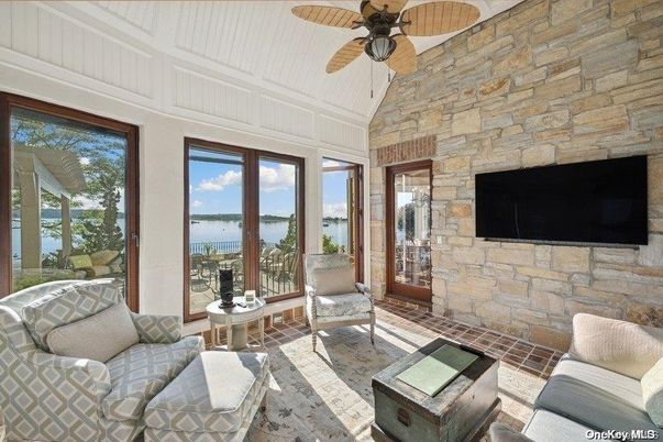 Interior, Living room, Stone Walls, Sun Room, Water