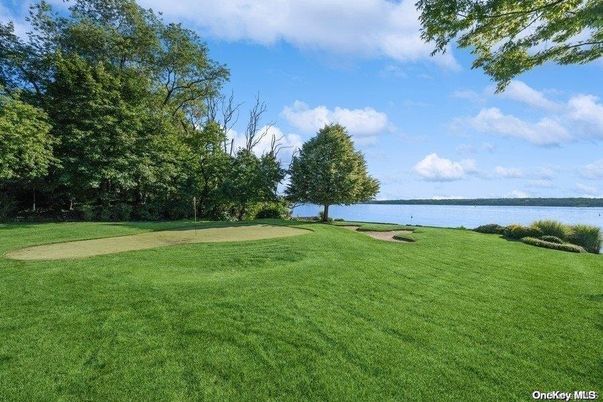 Exterior, Lake