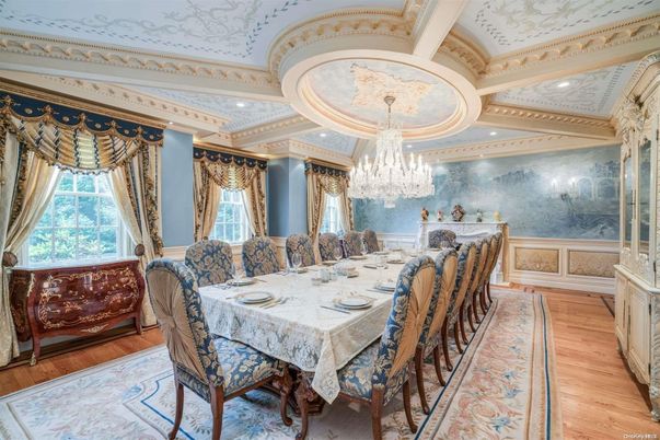 Chandelier, Dining room, Interior, Recessed Lighting, Wood Texture Flooring