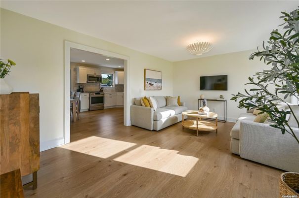 Interior, Kitchen, Living room, Recessed Lighting, Wood Texture Flooring