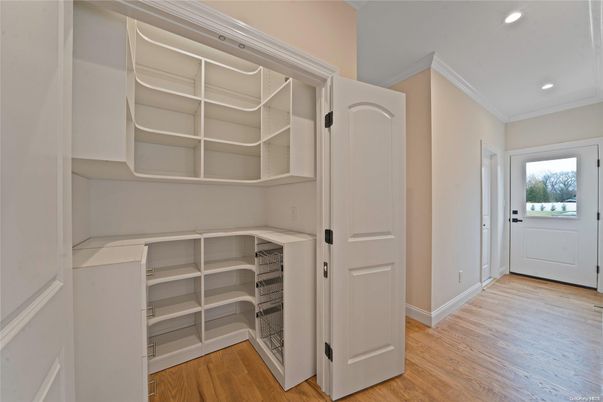 Interior, Recessed Lighting, Walk-in Closets, Wood Texture Flooring