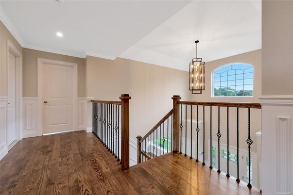 Interior, Pendant Lights, Recessed Lighting, Wood Texture Flooring