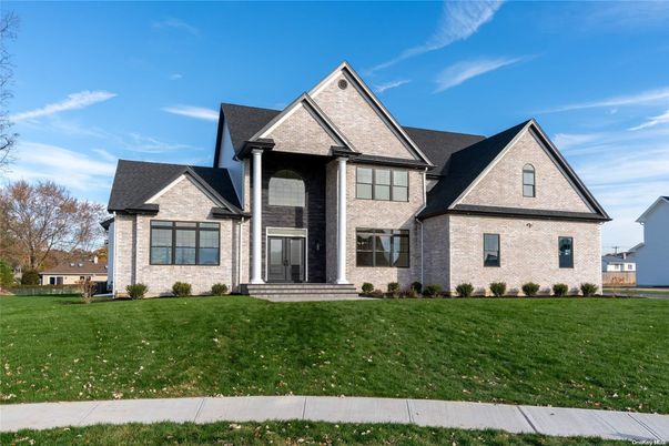 Exterior, Facade, Brick Facade, Brick Traditional
