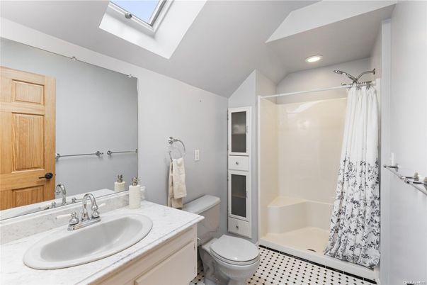 Bathroom, Interior, Recessed Lighting, Tile Countertops