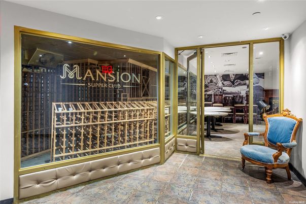 Interior, Recessed Lighting, Wine Storage