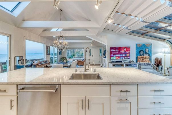 Chandelier, Interior, Kitchen, Stainless Steel Appliances, Water