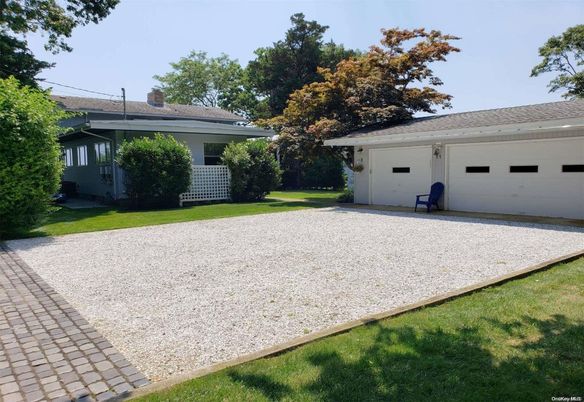 Backyard, Detached Garage, Exterior
