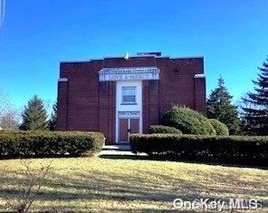 Exterior, Facade, Brick Facade, None