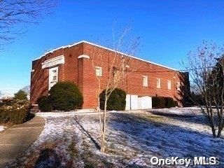 Attached, Exterior, Facade, Brick Facade, None