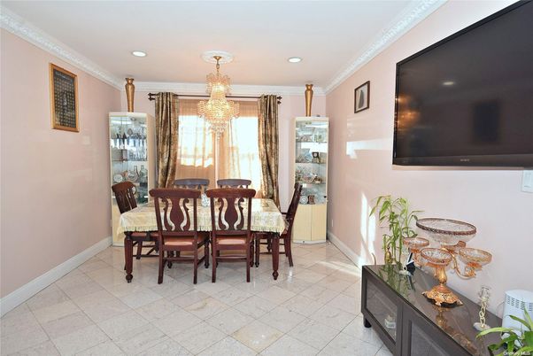 Chandelier, Dining room, Interior, Recessed Lighting