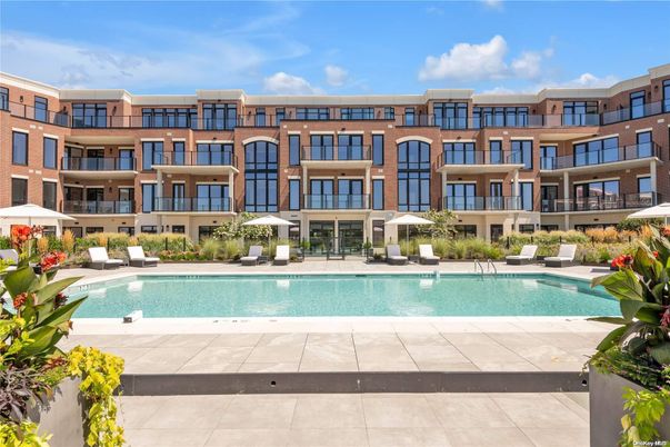 Exterior, Facade, Pool, Condo Building